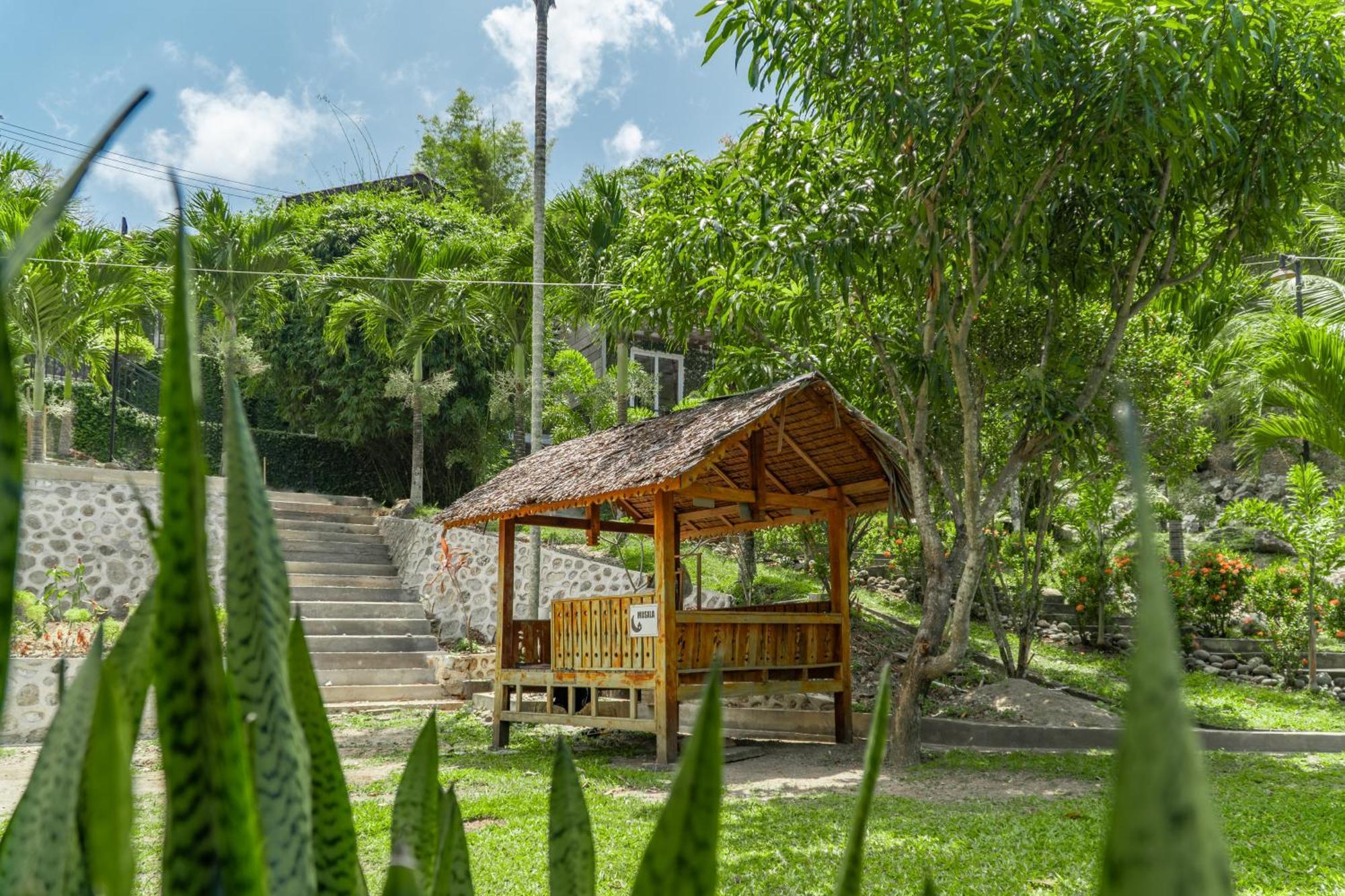 The Hawk'S Nest Resort Sabang  Exterior foto